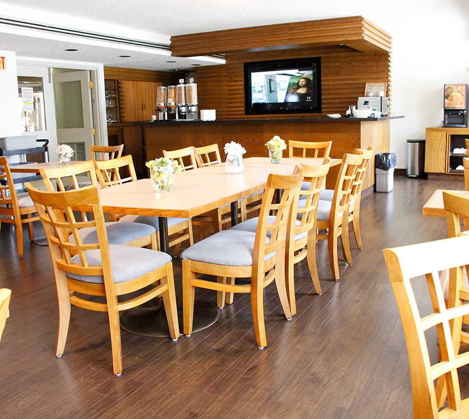 Breakfast room with television